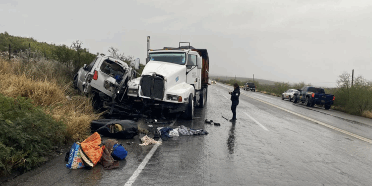 Accidentados fueron trasladados a hospital de Nueva Rosita.