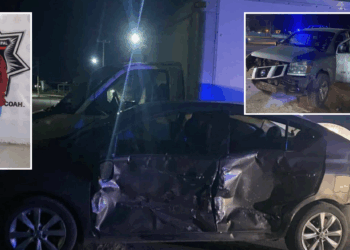 Regidora del PT embiste vehículo de su esposo en San Juan de Sabinas.