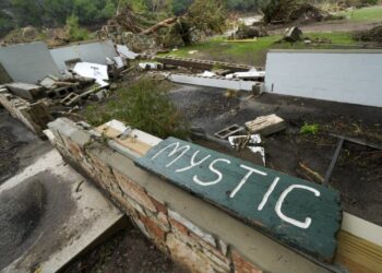 Acusan al campamento de ignorar alertas y carecer de planes de evacuación.