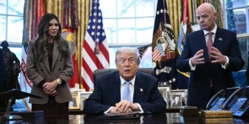 Aficionados con entradas podrán avanzar en la fila de trámite de visa.