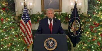 Administración Trump planea multiplicar revocaciones de ciudadanía.