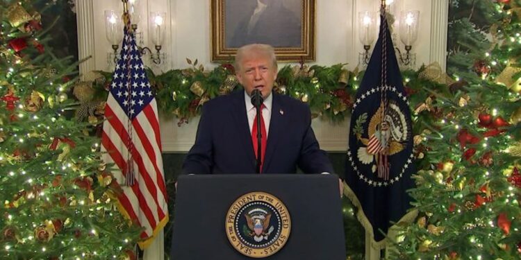 Administración Trump planea multiplicar revocaciones de ciudadanía.