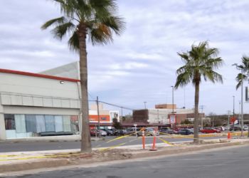 Vuelve a modificar vialidad cerca de gasolinera de Político.