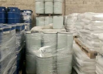 El detenido, el inmueble y los químicos quedaron a disposición de las autoridades federales.