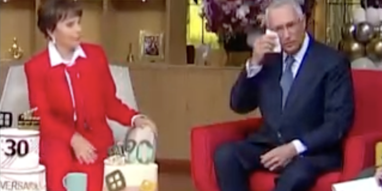 Se viraliza video de Salinas Pliego llorando en programa de TV Azteca.