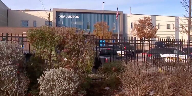 La activación de protocolos de seguridad derivó en el arresto de un alumno.