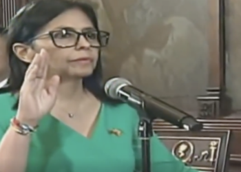 Delcy Rodríguez encabeza el Ejecutivo mientras Maduro enfrenta proceso en EU.