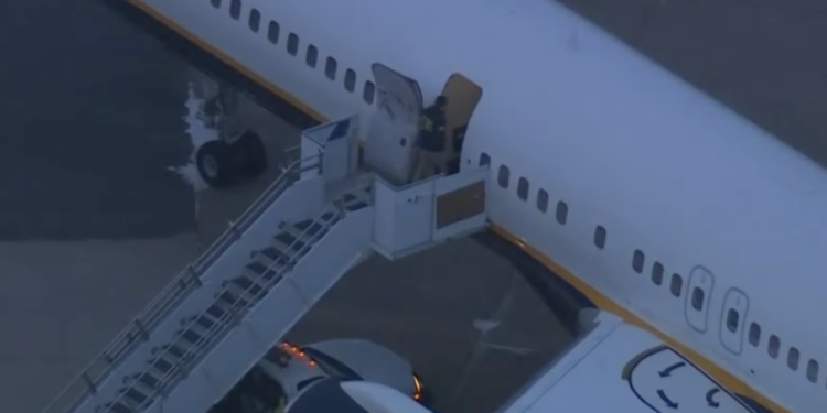 Maduro arribó este sábado a una base aérea en Nueva York junto a su esposa.