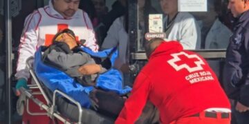 Hombre sufre intoxicación por brasero y convulsiona en dispensario.