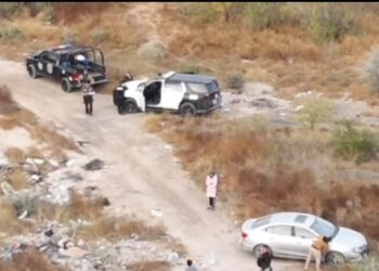 Fiscalía investiga hallazgo de restos humanos en predio baldío.