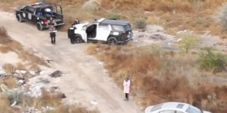 Fiscalía investiga hallazgo de restos humanos en predio baldío.