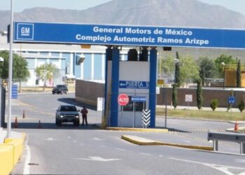 Gobierno de Coahuila activa apoyo tras despidos en planta de GM.