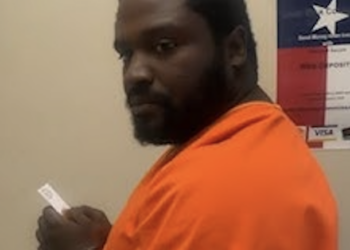 Acusado de doble homicidio será presentado ante corte de Maverick.