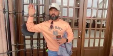 Limbar Valdez niega acusaciones y exhibe ausencia de Tony Flores.
