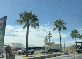 Abren nuevo retorno vehicular frente a gasolinera en Pérez Treviño.