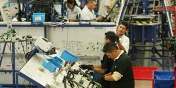 Minimiza Fomento Económico pérdida de empleos; IMSS reporta casi 3 mil en 2025.
