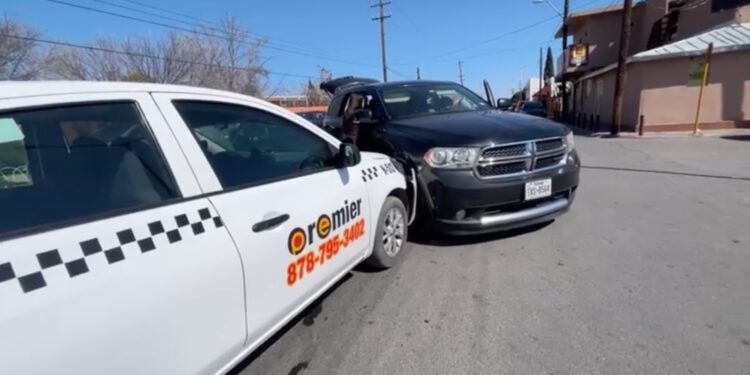 Elementos de Tránsito atendieron el percance frente al CBTis 34.