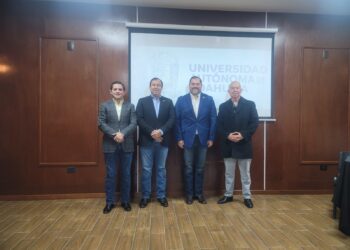 Puerto Verde fortalece vinculación académica con estudiantes universitarios.