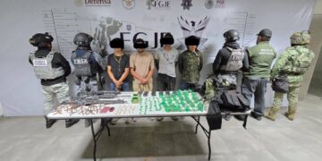 Operativo en Tayahua dejó cuatro detenidos y armamento asegurado.