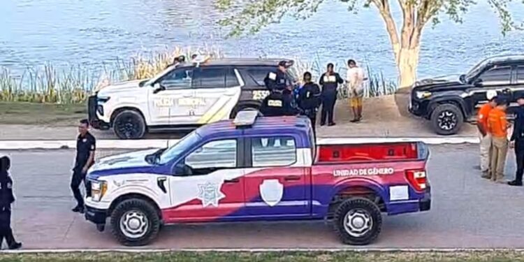 Autoridades realizaron la recuperación del cuerpo en el Río Bravo.