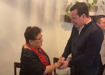 Reunión privada de autoridades federales y estatales en Monclova.