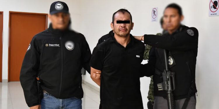 El detenido fue trasladado a un penal estatal tras su captura en Malinalco.