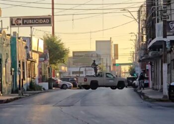 Autoridades mantenían acordonado el sector durante el cateo.