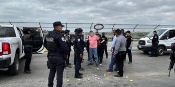 El detenido fue entregado a agentes estadounidenses en el Puente Internacional II.
