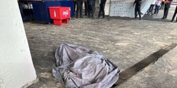 En la zona de palcos ocurrió el accidente previo al partido.