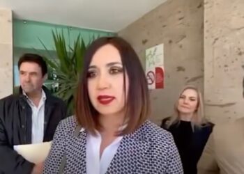 Exfuncionarios comparecieron mientras auditorías siguen en revisión.