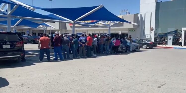 Trabajadores de Obras Públicas esperan pago ordenado por el Tribunal.