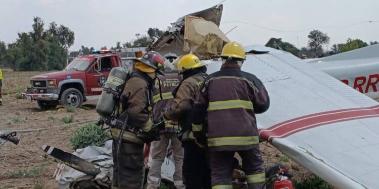 La aeronave cayó en una zona de cultivo en Huejotzingo.