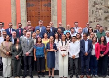 Leticia Ramírez asumirá la titularidad de Bienestar tras la salida de Ariadna Montiel, informó la presidenta de México.