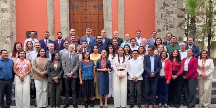 Leticia Ramírez asumirá la titularidad de Bienestar tras la salida de Ariadna Montiel, informó la presidenta de México.