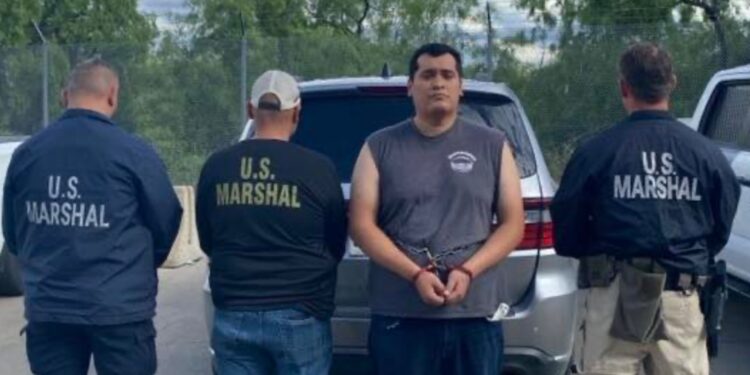 El detenido fue entregado en el Puente Internacional número 2.