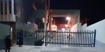 El hombre fue trasladado a clínica 11 del IMSS para ser atendido.