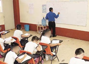 La falta de sanciones ante amenazas contra maestros genera preocupación en el sector educativo de Coahuila.