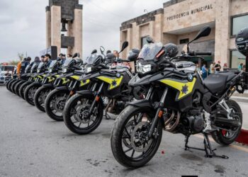 La misma empresa fue contratada para patrullas y motocicletas en procesos de licitación nacional.