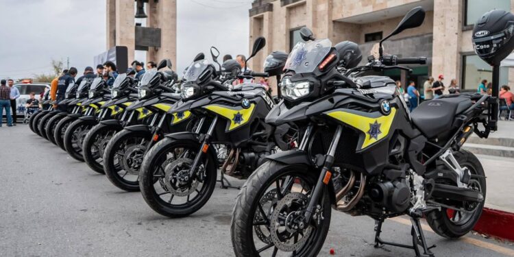 La misma empresa fue contratada para patrullas y motocicletas en procesos de licitación nacional.