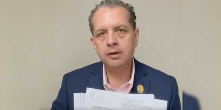 El regidor llamó a ciudadanos a acercarse para tramitar amparos.