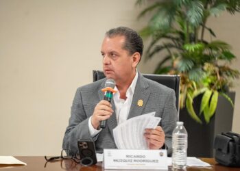 Richy Múzquiz lanzó agresivo comentario en red social. 