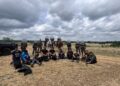 Autoridades de Texas reforzaron los operativos en la frontera tras la detención de ciudadanos chinos y el aseguramiento de migrantes ocultos en un vehículo.
