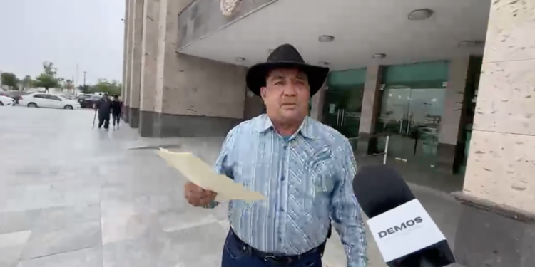 Mauricio Salazar presentó un escrito ante autoridades estatales.