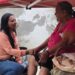 Gabriela López platica con habitantes de distintos sectores de la ciudad para conocer sus demandas y necesidades.