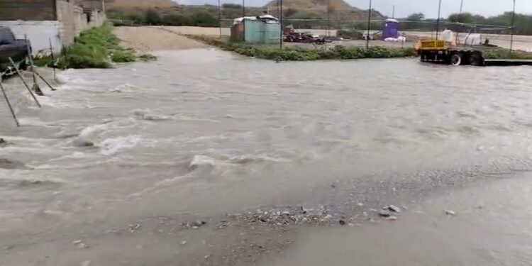 Persiste construcción de fraccionamiento señalado como inundable.