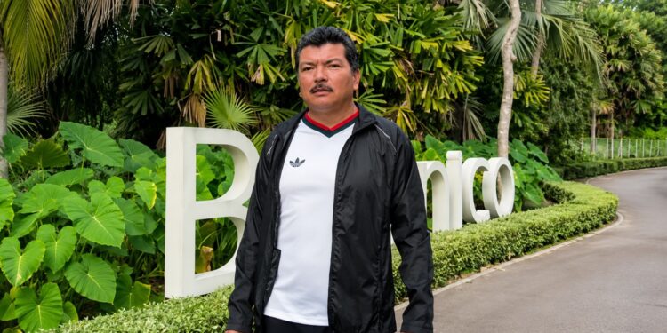 "Aquí estoy en Culiacán": responde Almanza a reportes sobre presunta entrega.