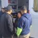 El trabajador municipal fue trasladado al ISSSTE para su valoración médica por los golpes en la cabeza y su pierna izquierda.