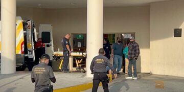 Investiga la agresión contra un joven que permanece hospitalizado en estado grave.