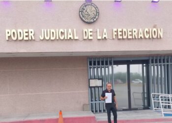 Juan Carlos Hernández lleva a tribunales reclamo por transparencia.