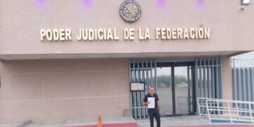 Juan Carlos Hernández lleva a tribunales reclamo por transparencia.